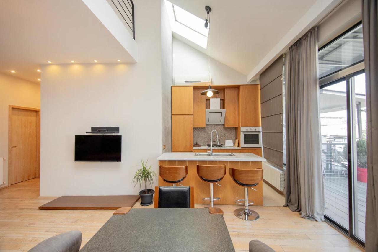 Luxury 4 Bedroom Apartment #1 In The City Center Of Tbilisi Esterno foto