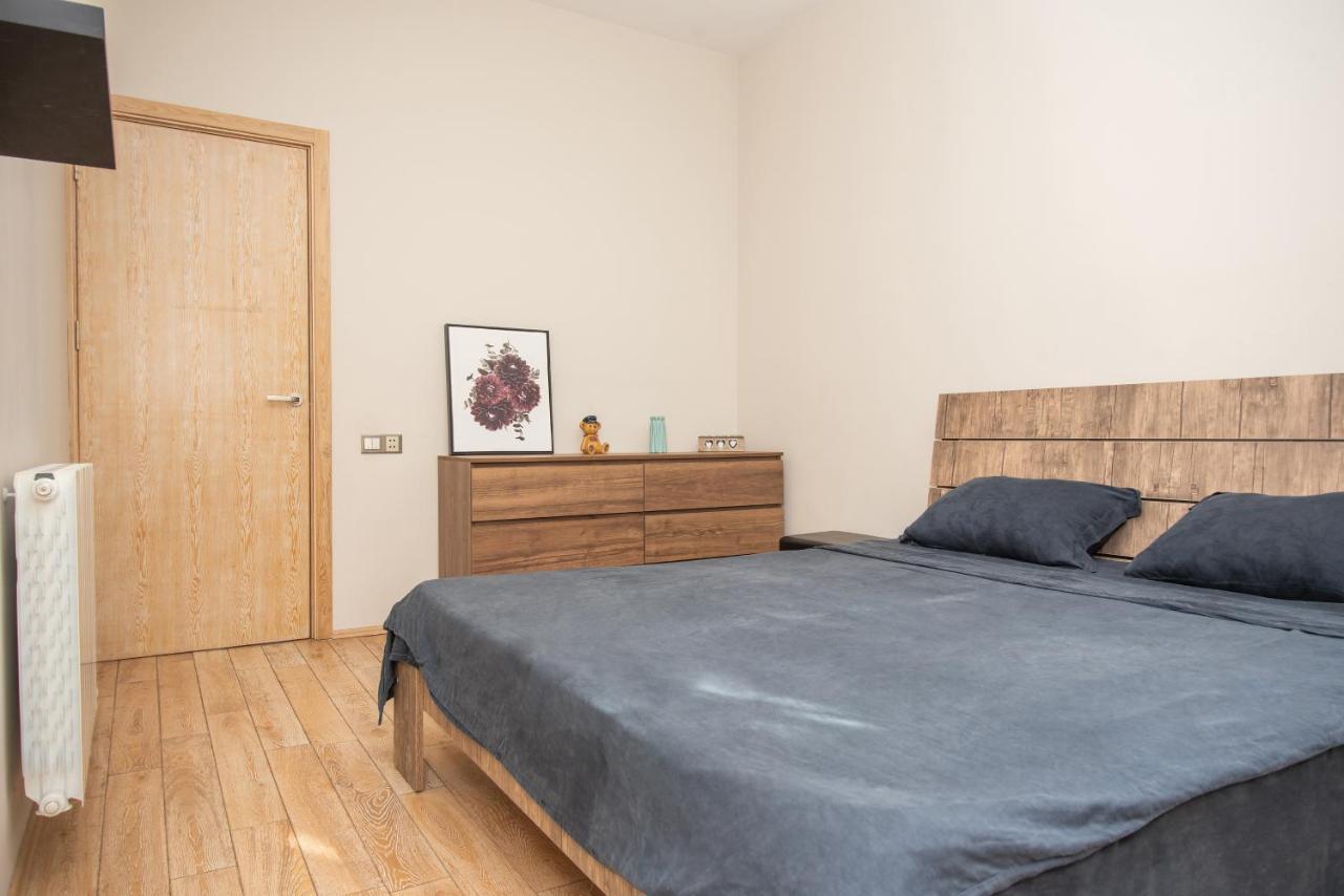 Luxury 4 Bedroom Apartment #1 In The City Center Of Tbilisi Esterno foto