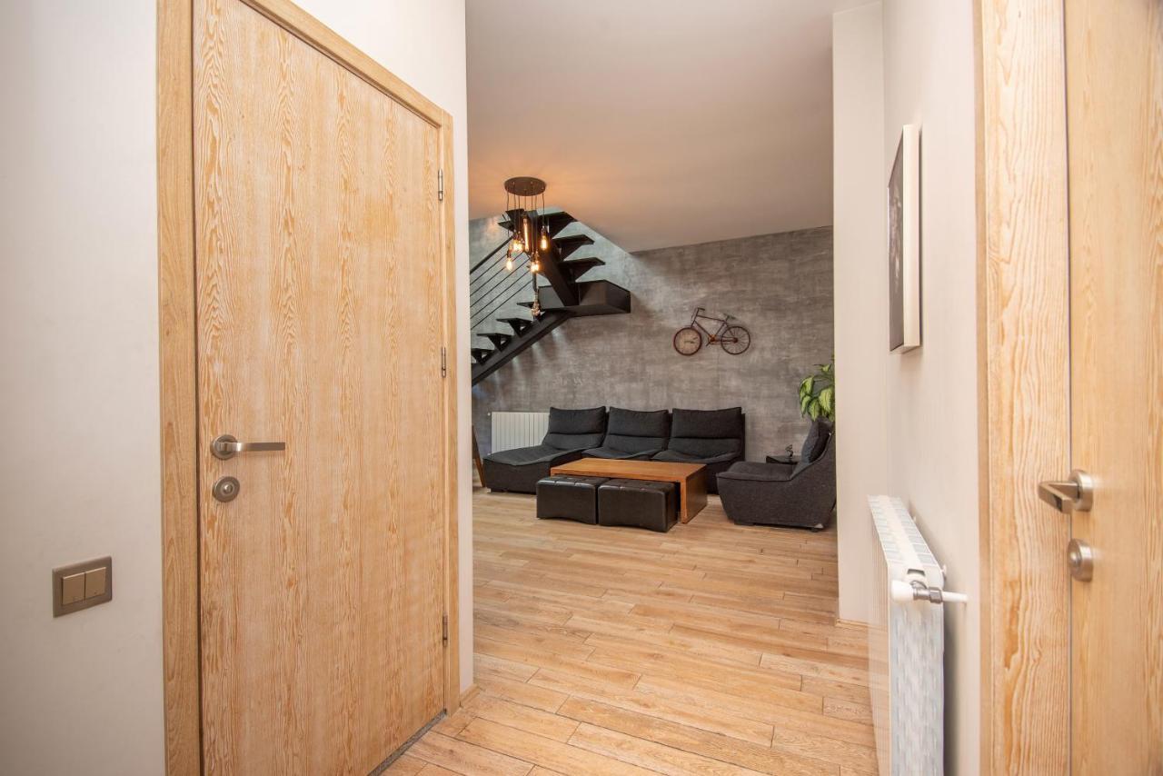 Luxury 4 Bedroom Apartment #1 In The City Center Of Tbilisi Esterno foto
